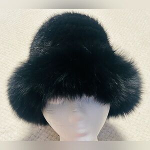 Valpeak Womens Winter Hat Knitted Mink Real Fur Hat with Fox Brim